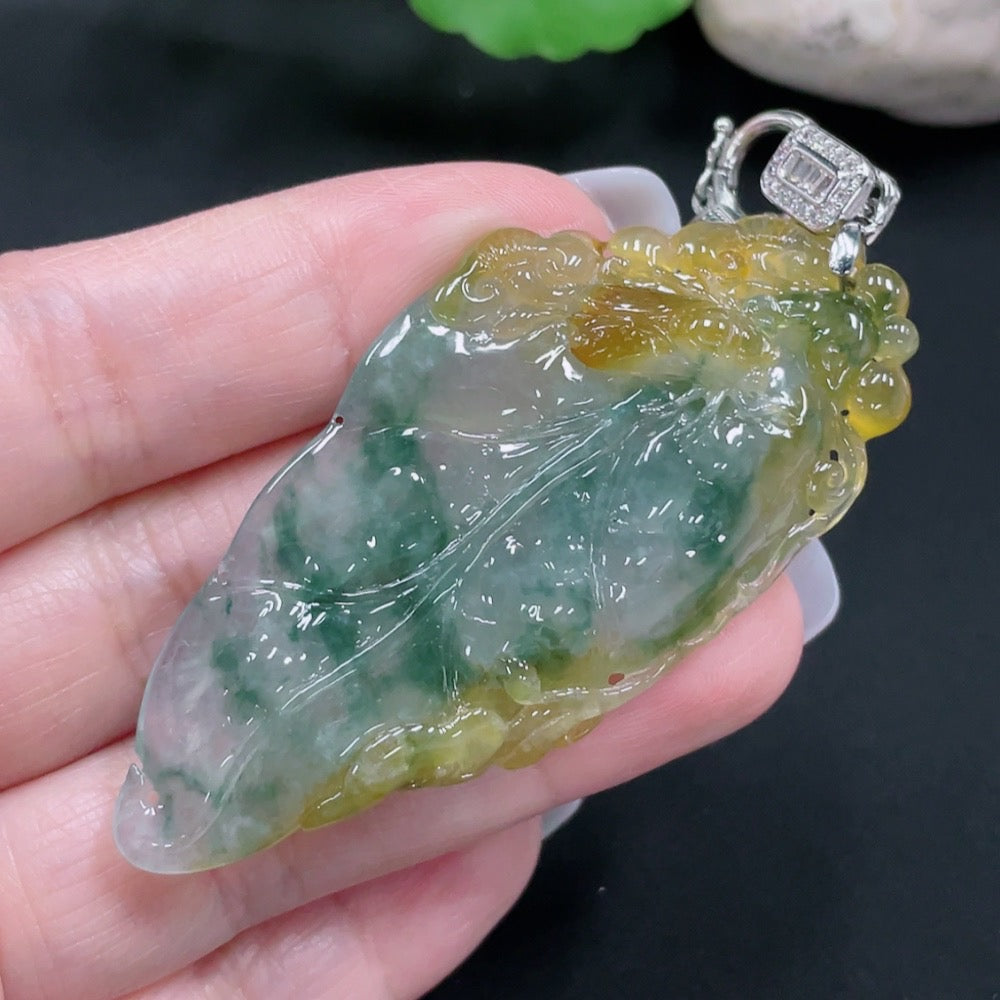 Jadeite Show-Stopping Pendant