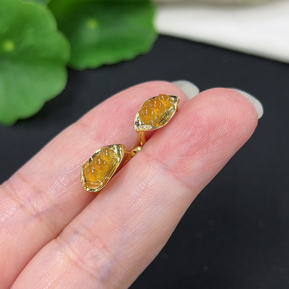 Jadeite earrings pair with 18K gold
