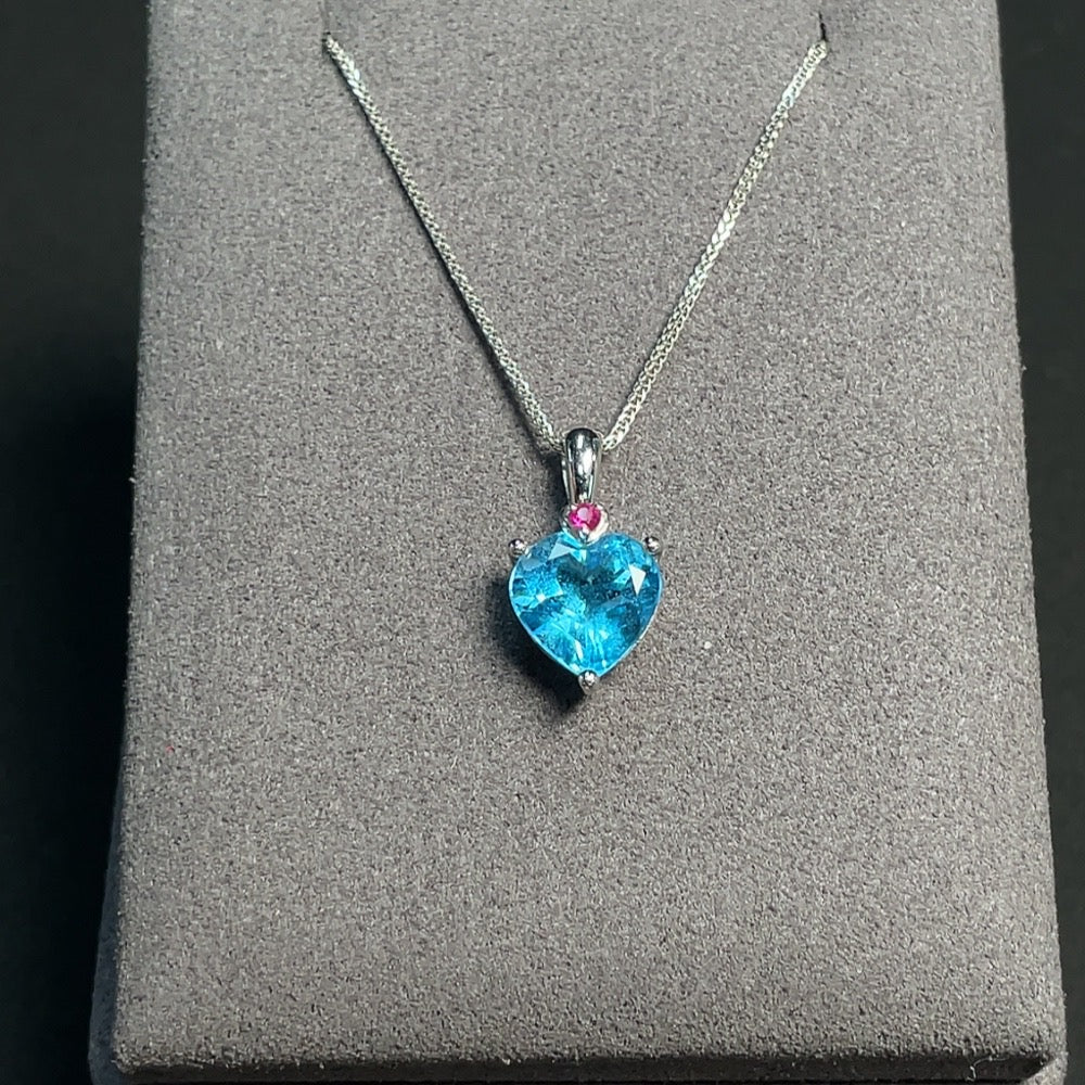 HKHQ Topaz necklace featuring an 8.7mm gemstone pendant in 18k gold color with accent stones, total weight approx. 3.2g.