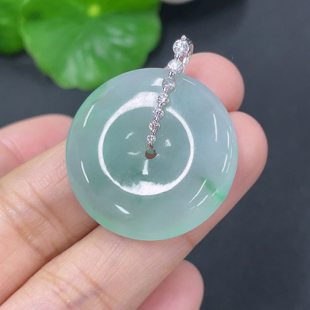 Jadeite Pendant Peace Knot 18k Non-Diamond Total Weight Approx. 8.59g