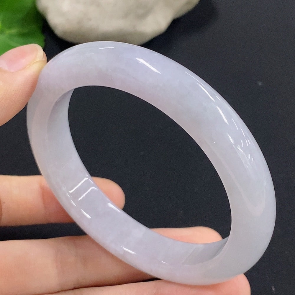 Jadeite Round Bangle