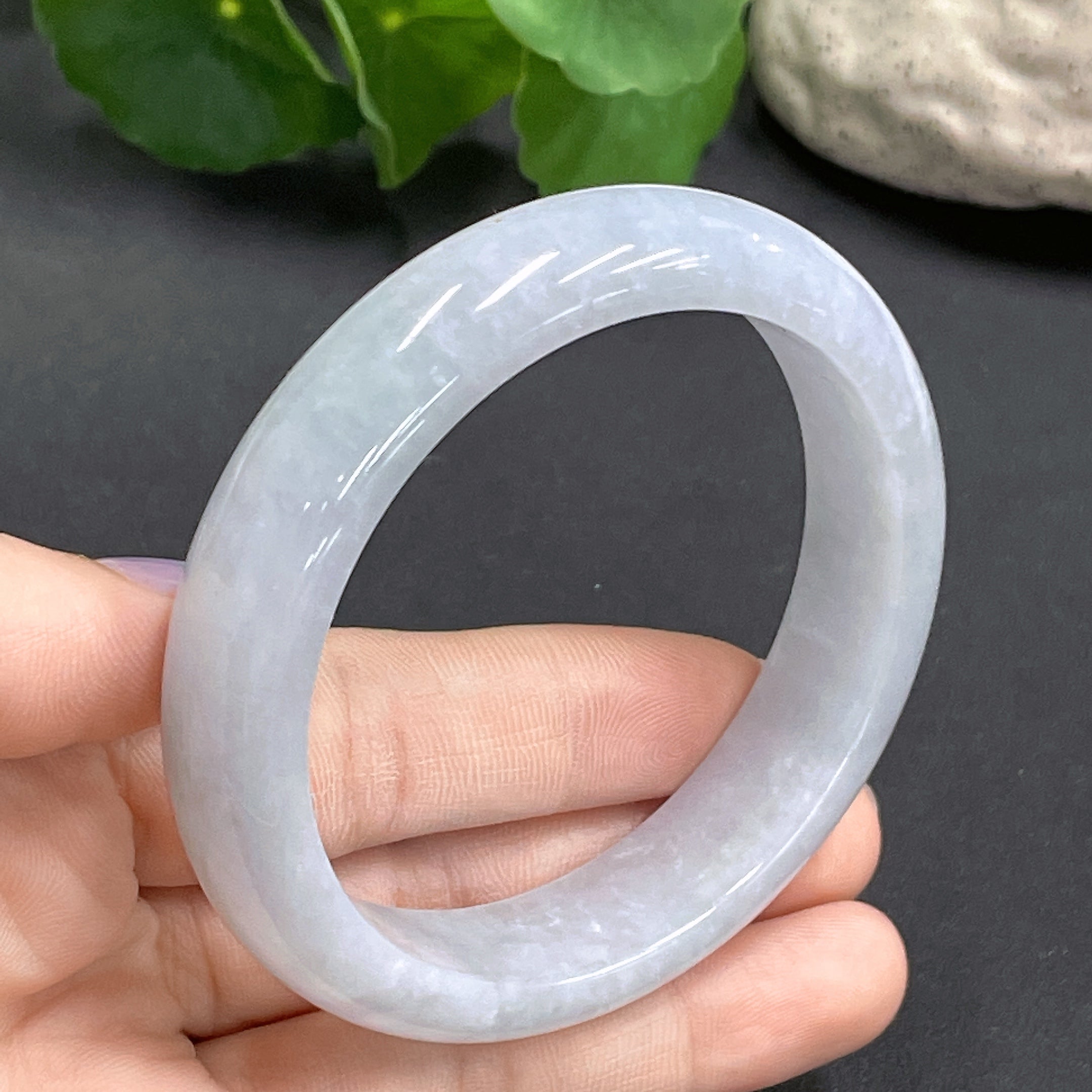 Jadeite Bangle Size 55.5mm Total Weight 56.320g