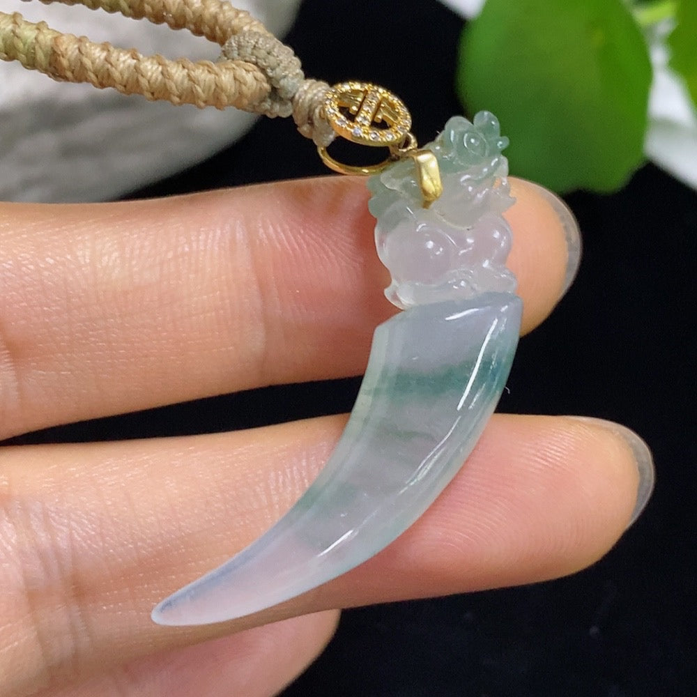 Jadeite Dragon Tooth Pendant (Incl. Cord) 18k Set with Diamonds