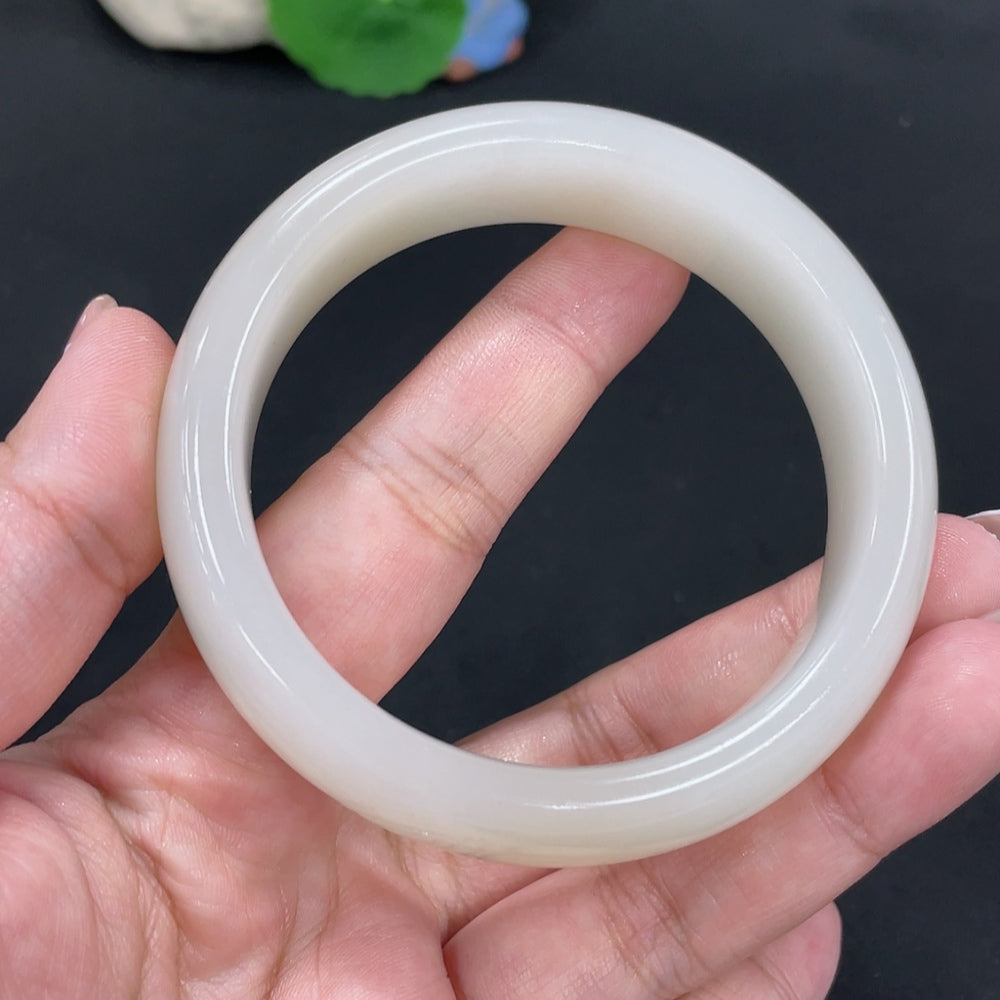 Hetian Jade Round Bracelet Size 57.4 Total Weight Approx. 79.8g