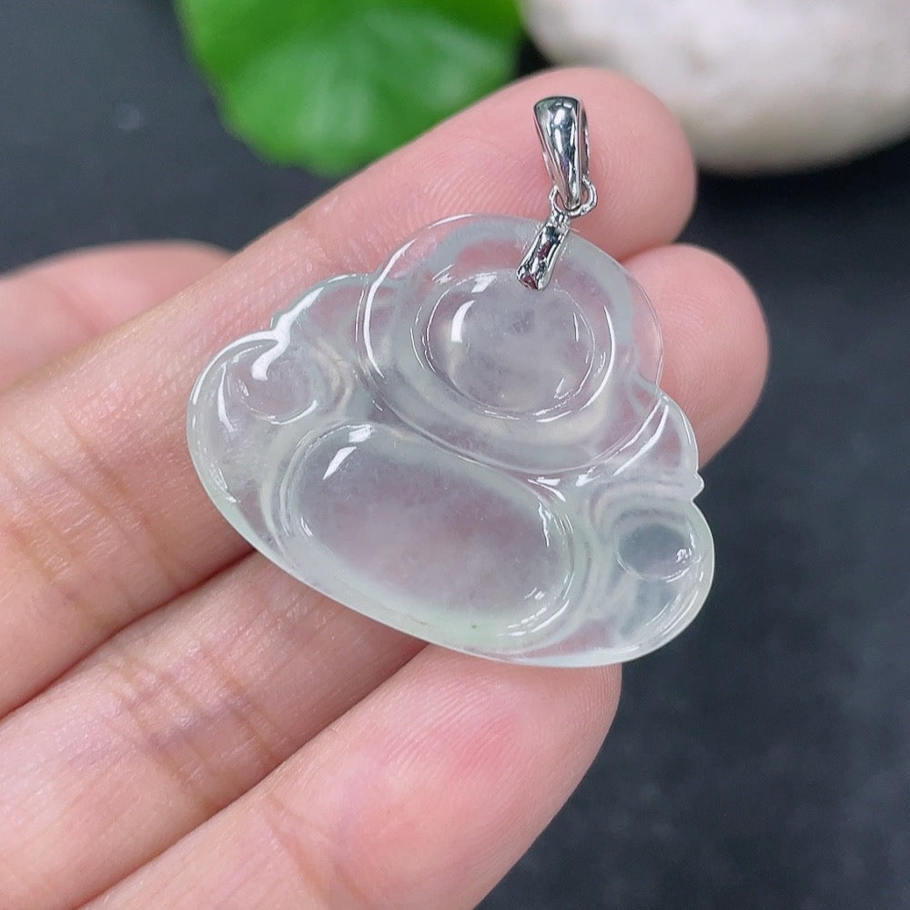 Jadeite Buddha pendant with 18K gold accents and diamond details, weighing approximately 5.17g, crafted by HKHQ.