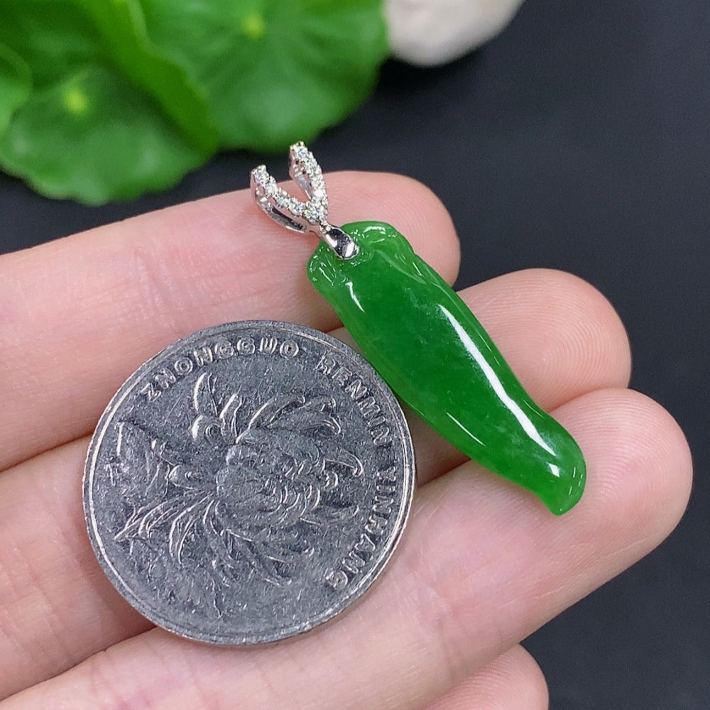 Jadeite Blessing Melon Pendant with 18K Gold Clasp, Set with Diamonds