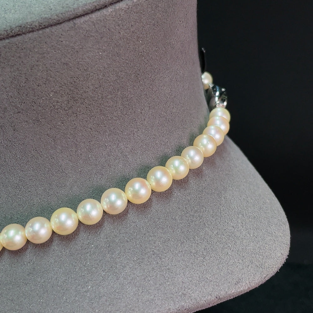 Seawater pearl bead necklace, non-gold, color origin undetermined, total weight approximately 34.32g, size about 7.5mm