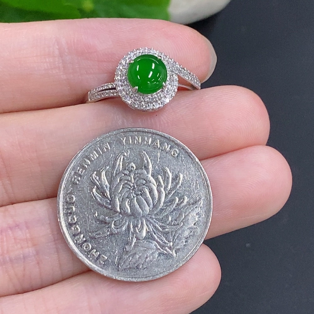 Jadeite Cabochon Ring 18k GoldWith Diamond Accents