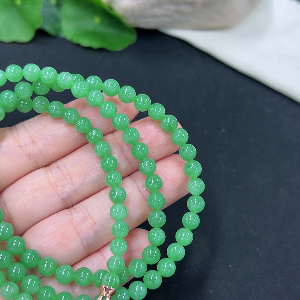 Jadeite Beaded Necklace Non-gold Inlaid