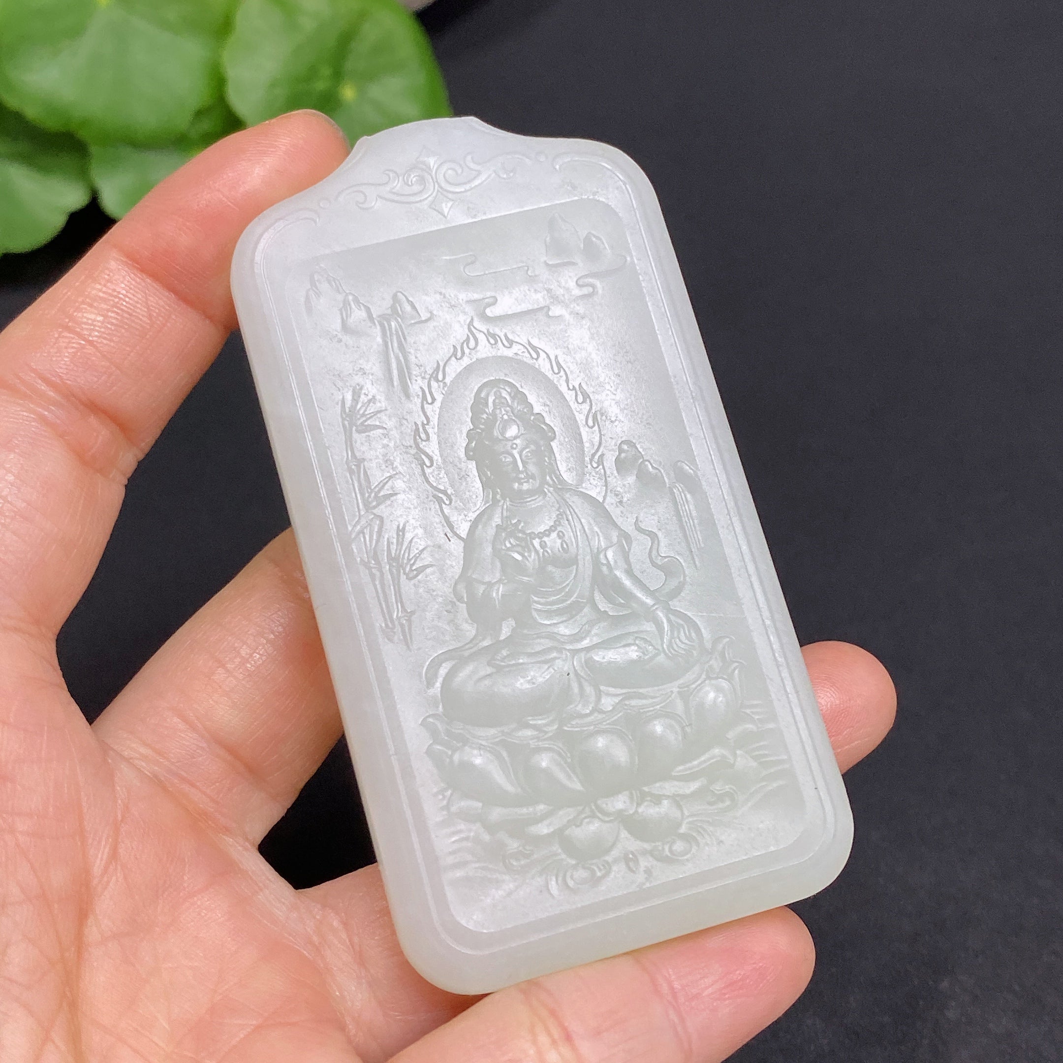 Hetian Jade Pendant Guanyin Total Weight Approx. 66.3g