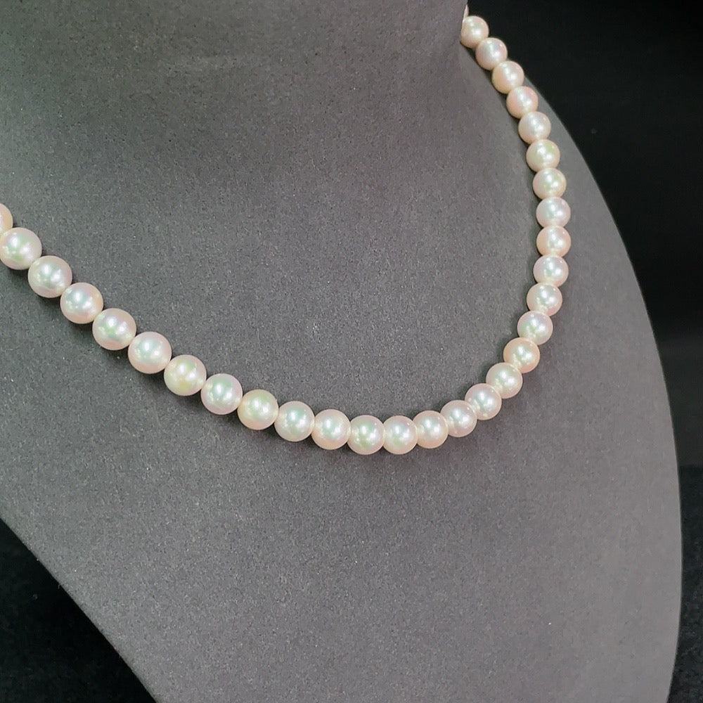 Seawater pearl necklace by HKHQ featuring 7.2mm pearls with a total weight of 33.41g, showcasing elegant pearl jewelry.