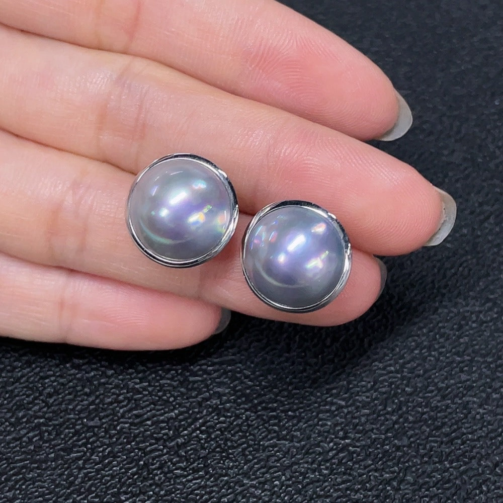 Composite Seawater Pearl Stud Earrings, 18K Gold, Color Origin Undetermined