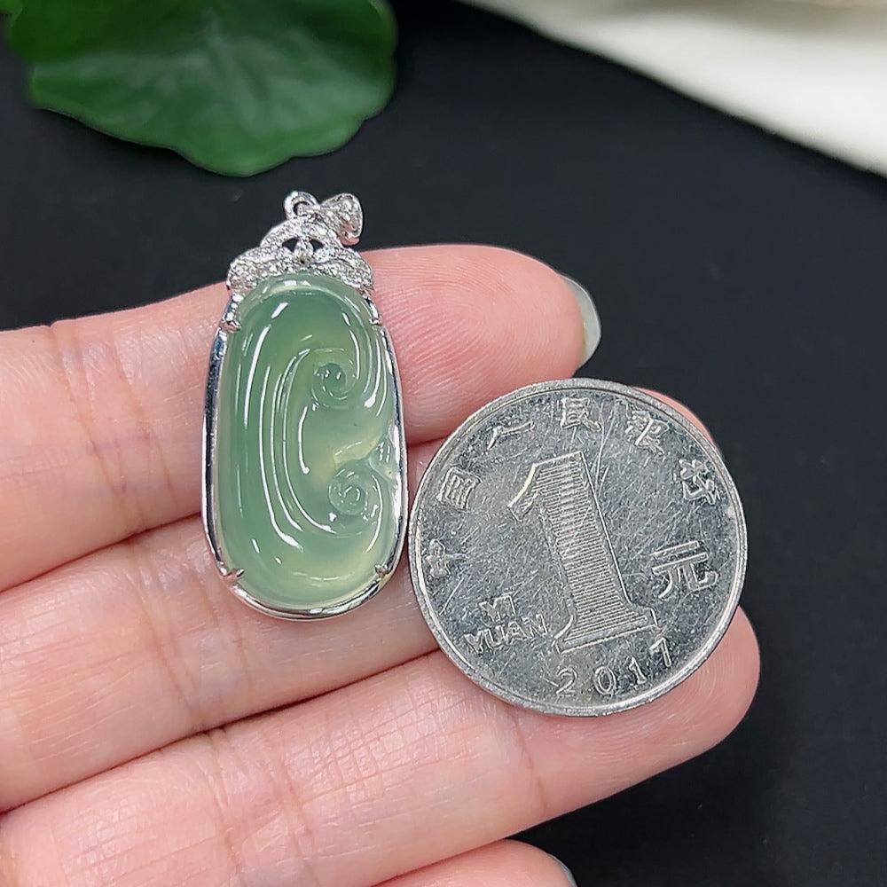 Jadeite Ruyi Inlaid Pendant 18K Gold Total Weight Approx. 4.4g (With Diamond Accents)