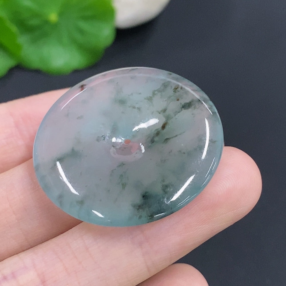 HKHQ Jadeite Peace Knot jewelry, approximately 10.7g, featuring a smooth, polished jadeite knot pendant with intricate craftsmanship.