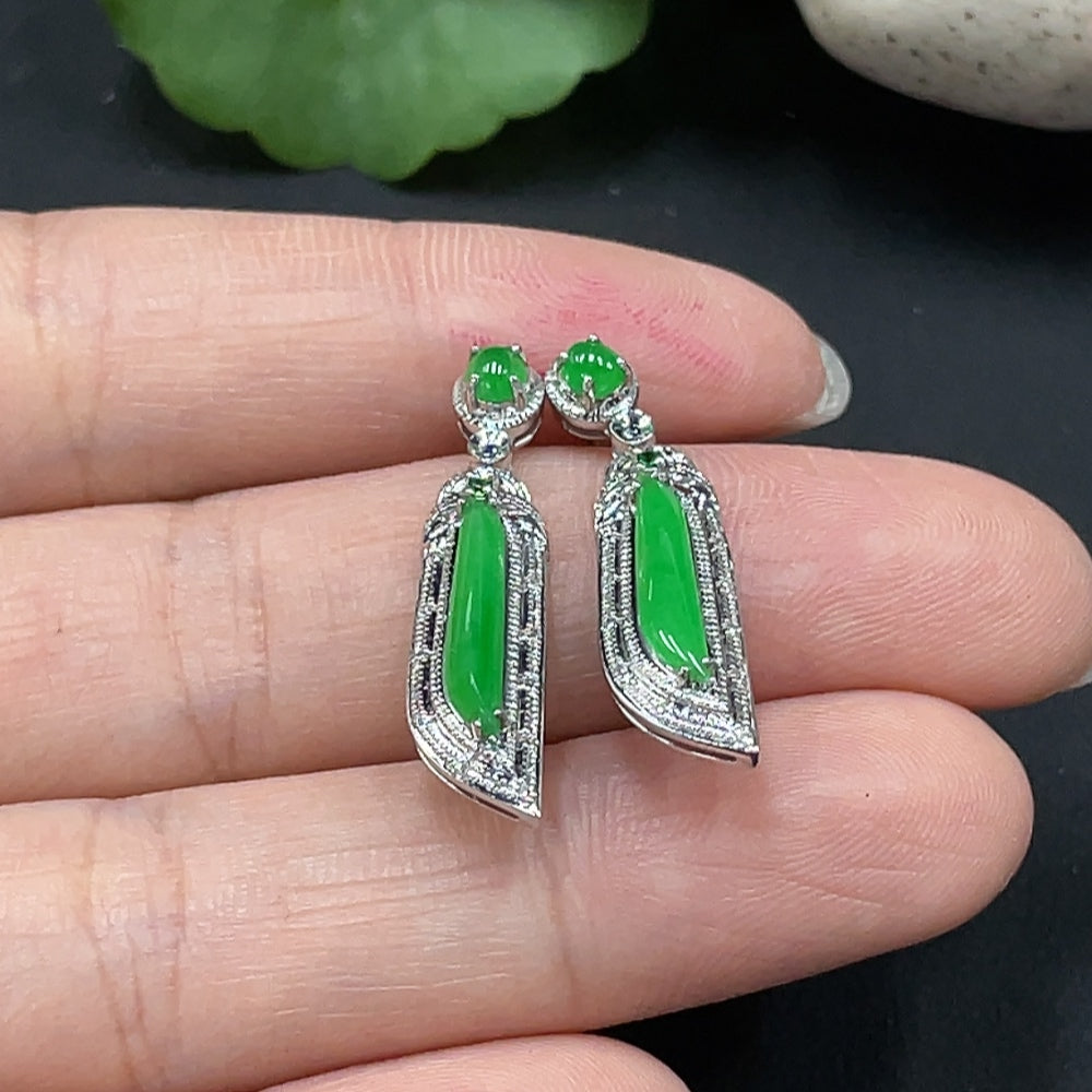 Jadeite Inlaid Earrings 18K Gold Setting Total Weight Approx. 3.8g