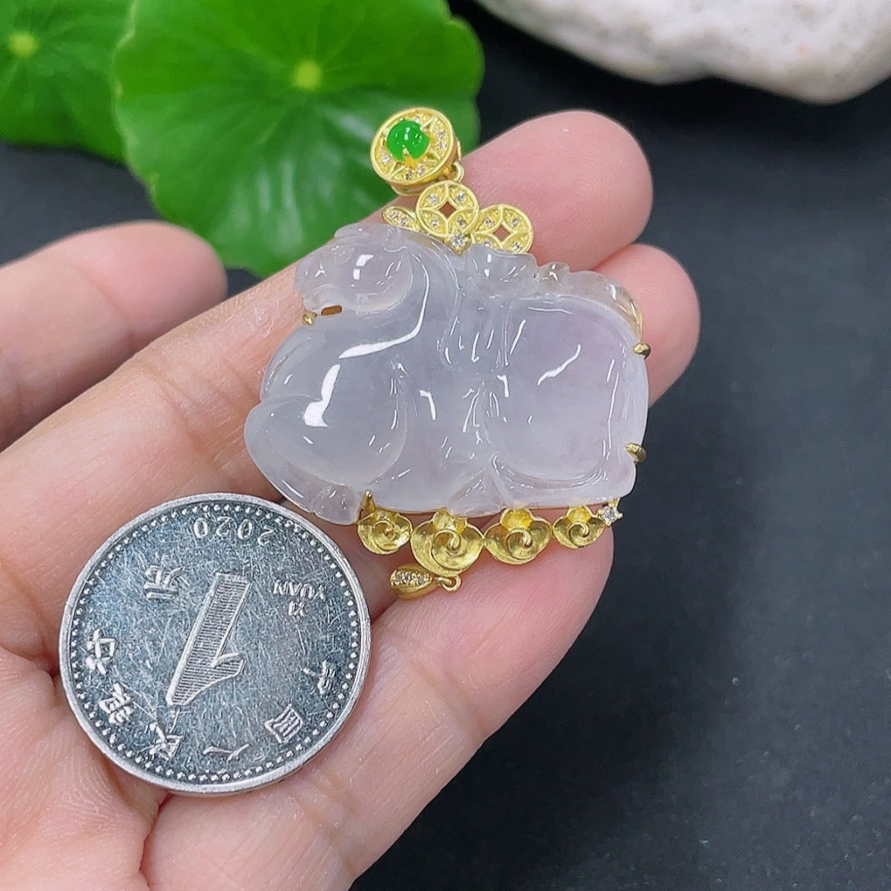 Jadeite Tang Horse Pendant with 18K Gold and Diamond Accents