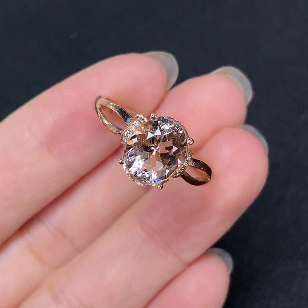 Beryl Inlaid Ring, 18k Gold, Color Origin Undetermined, Accented with Diamonds