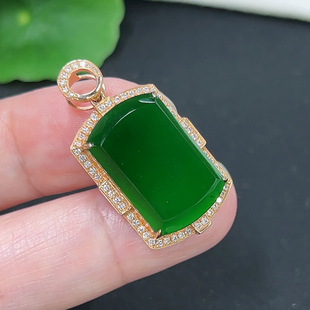 Jadeite plain pendant with 18k diamond accents, featuring a smooth jade gemstone, weight approx. 4.81g, by HKHQ.