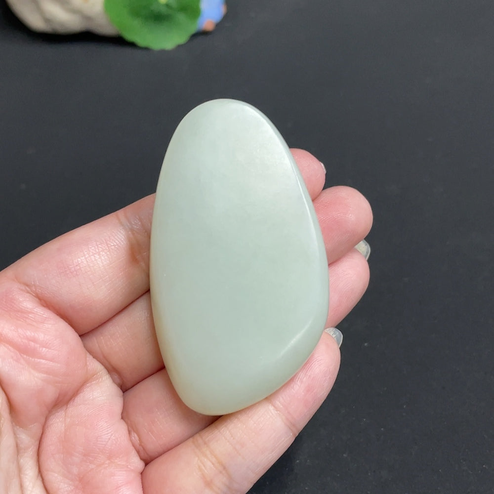 Hetian Jade Pendant Guanyin Total Weight Approx. 61.1g