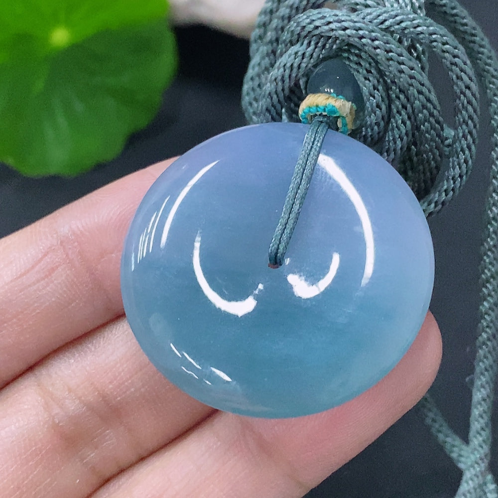 Jadeite Pendant Peace Knot Total Weight: Approx. 15.2g (including rope)