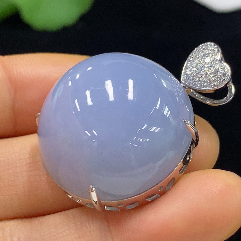 Jadeite Cabochon Pendant with 37% Gold and Non-Diamond, Total Weight Approx. 23.41g