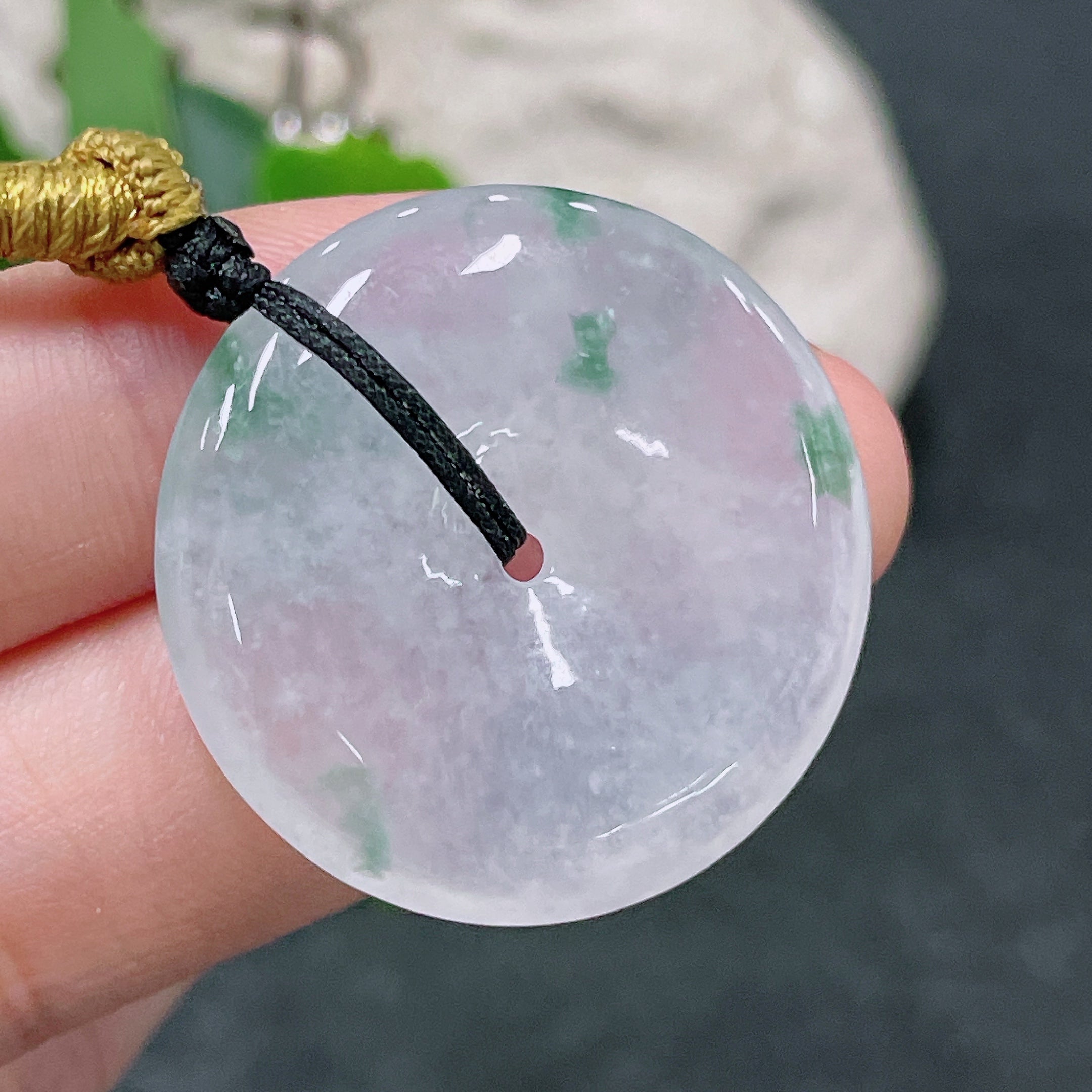 JadeitePeace Pendant (Total Weight with Rope: Approx. 15g)