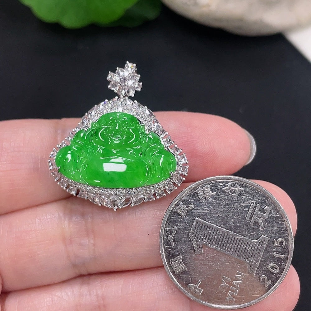 Jadeite Buddha pendant 18K gold total weight approx. 7g (with diamond accents)