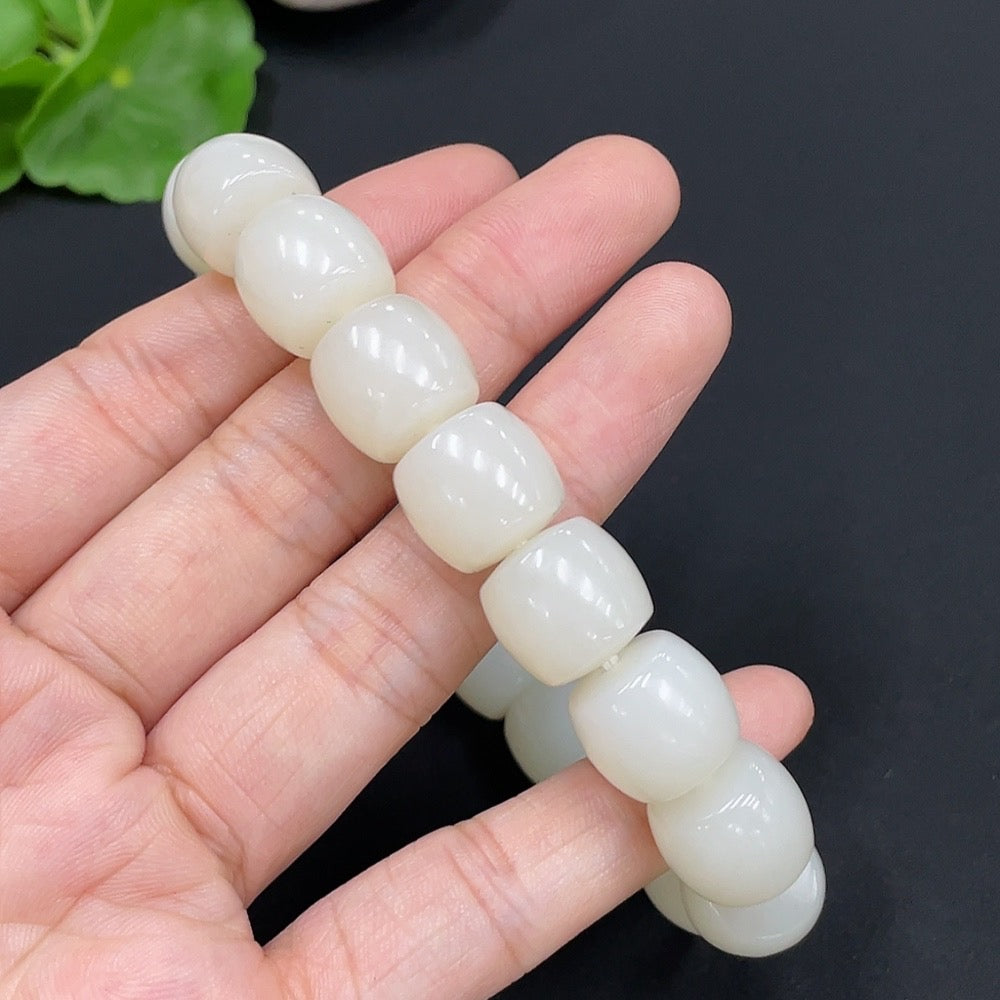 Hetian Jade Bracelet Approx. 12.6mm Total Weight Approx. 63g