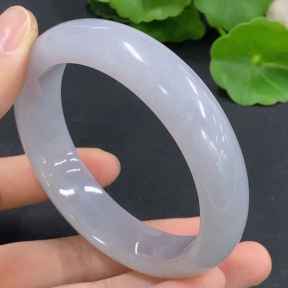 Jadeite Round Bangle