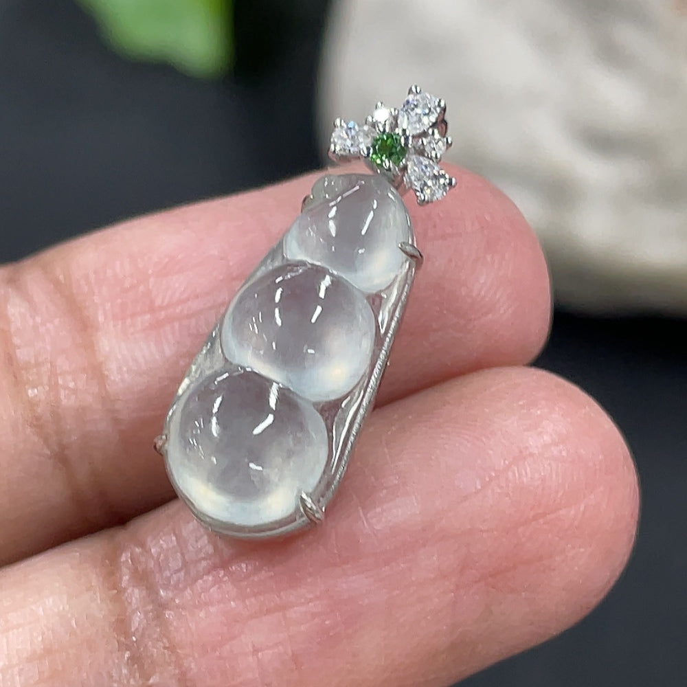 Jadeite Lucky Bean Pendant, 18K Gold Setting with Diamond Accents (Colorless)
