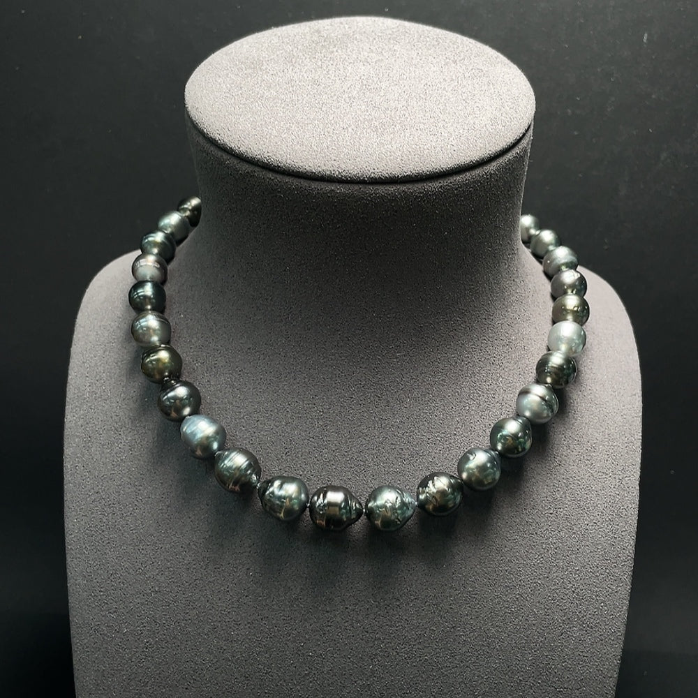 Seawater pearl necklace by HKHQ featuring 14k gold clasp, with pearls 8.9-11.5mm, total weight approx. 62.5g, elegant jewelry piece