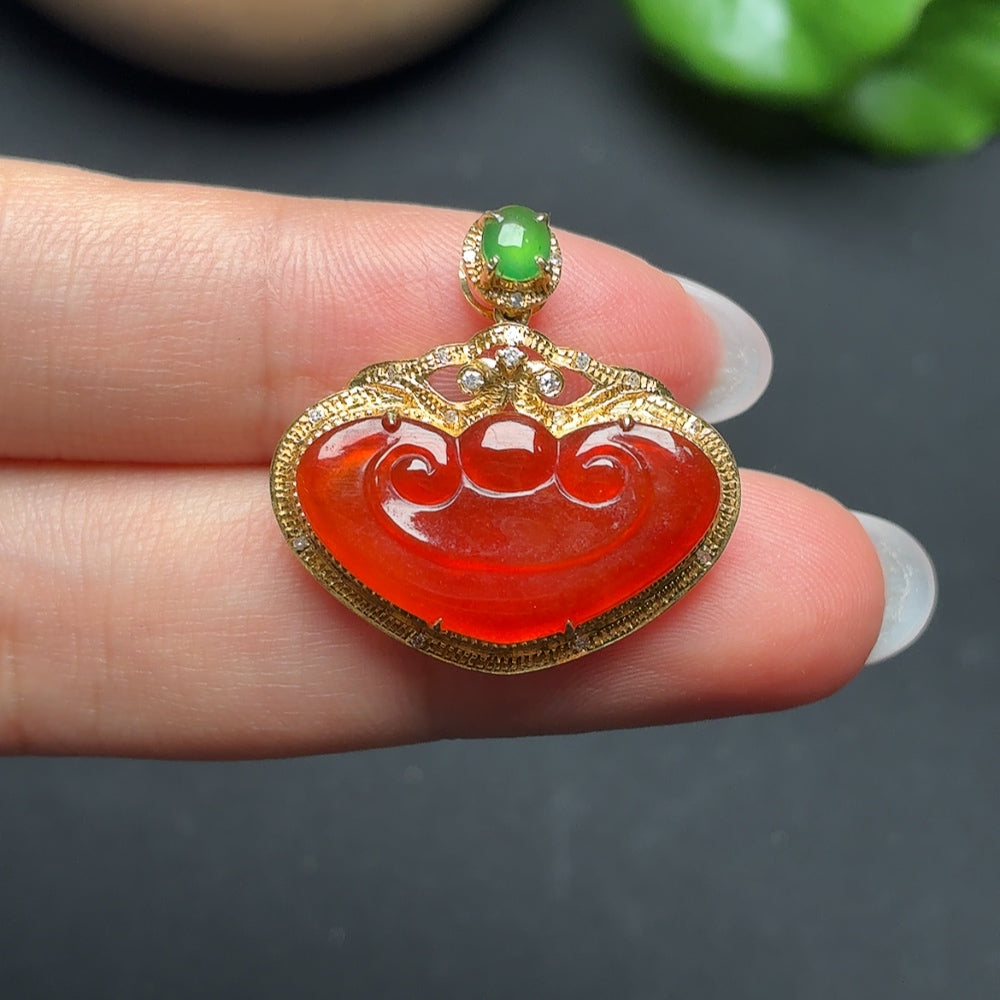 Jadeite Inlaid Pendant Ruyi with Diamond Accents 18k Color Origin Undetermined