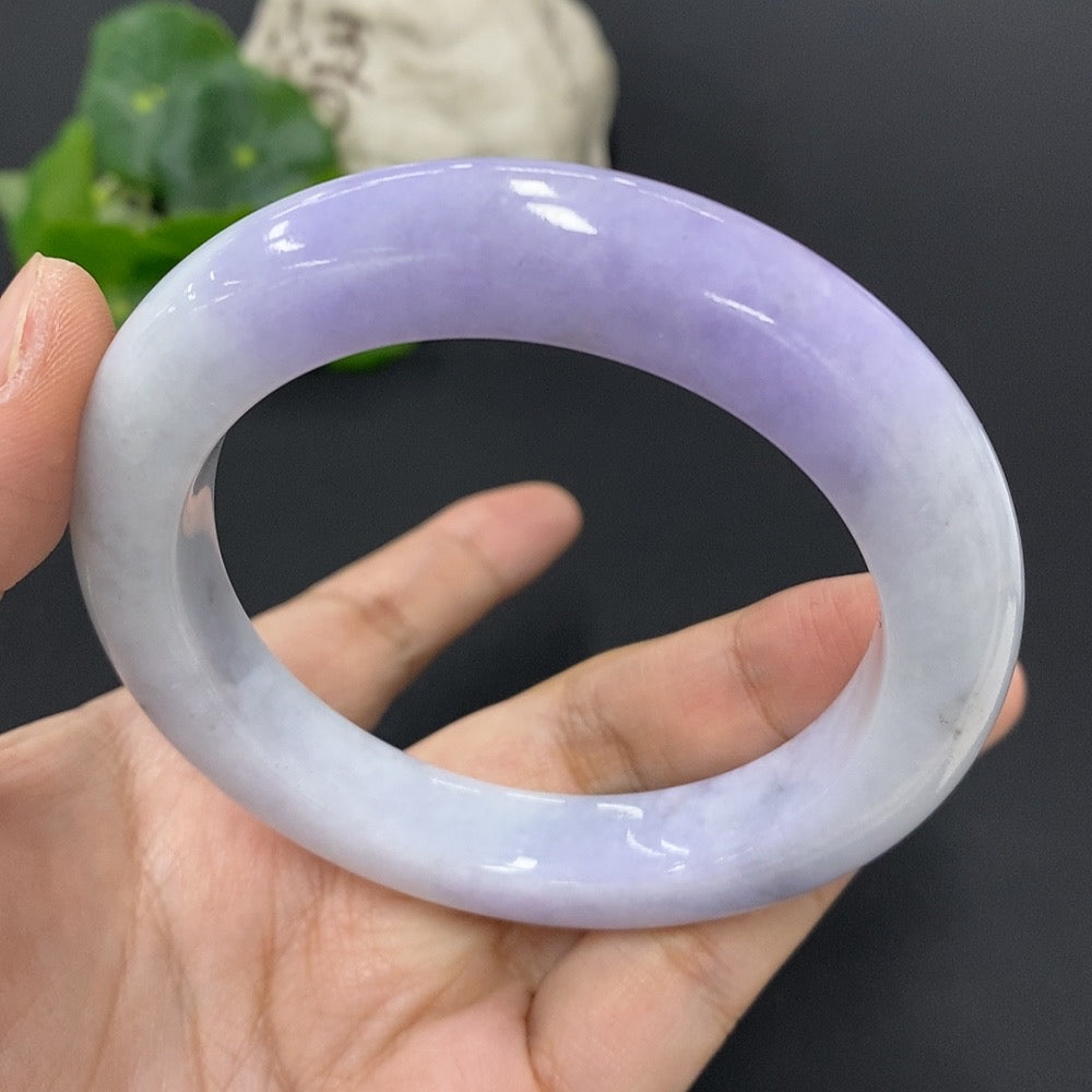 Jadeite Round Bangle Size 59.5 Total Weight Approx. 81.9g