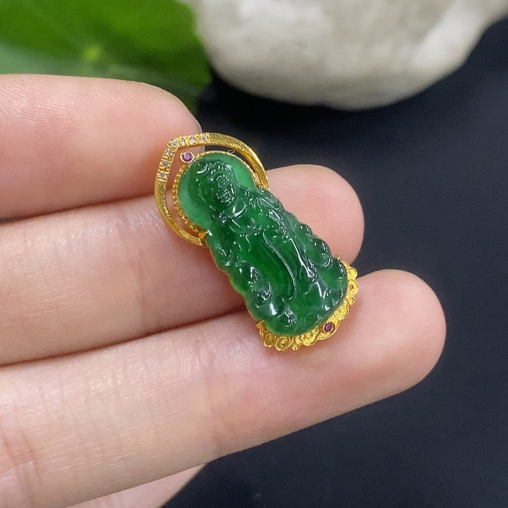 Jadeite Guanyin inlay pendant 18K gold non-diamond (with glue at the bottom) total weight about 1.88g
