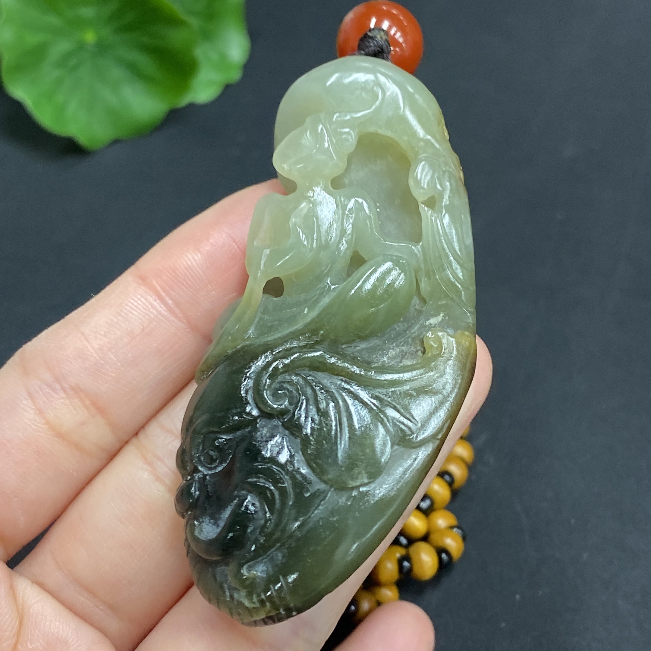 Hetian Jade Pendant: Samantabhadra Bodhisattva, total weight approx. 45.4g (including non-Hetian Jade chain), undetermined skin color origin