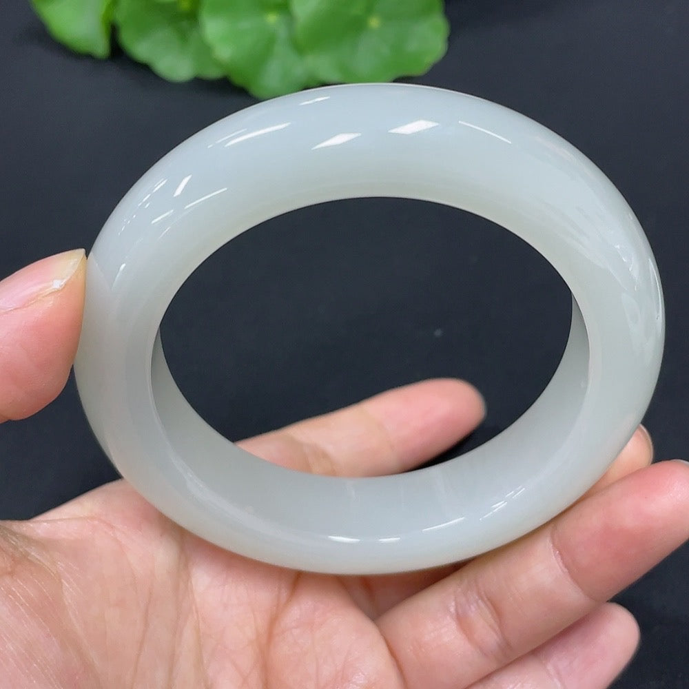 Hetian Jade Round Bracelet Size 56.4 Total Weight Approx. 85.4g