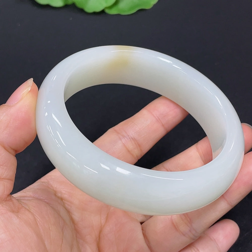 Hetian Jade Round Bangle