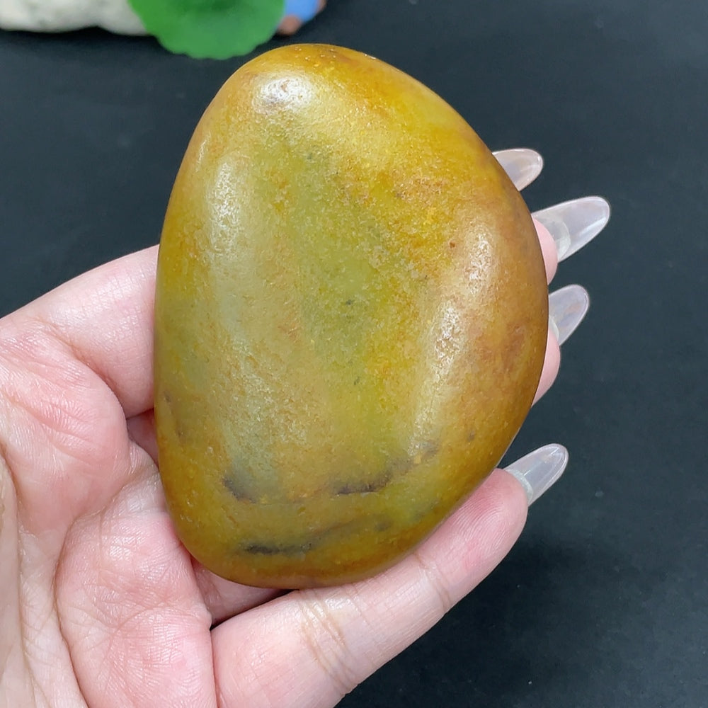 Hetian Jade Pendant - Zhong Kui, Total Weight Approximately 152.9g, Undetermined Skin Color Origin, Contains Other Mineral Components