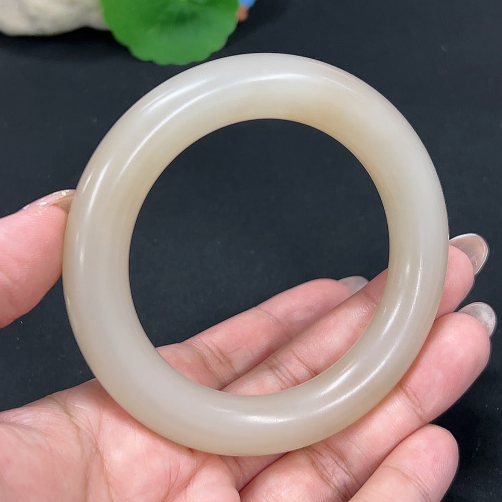 Hetian Jade Round Bangle Size 56.4 Total Weight Approx. 73.7g