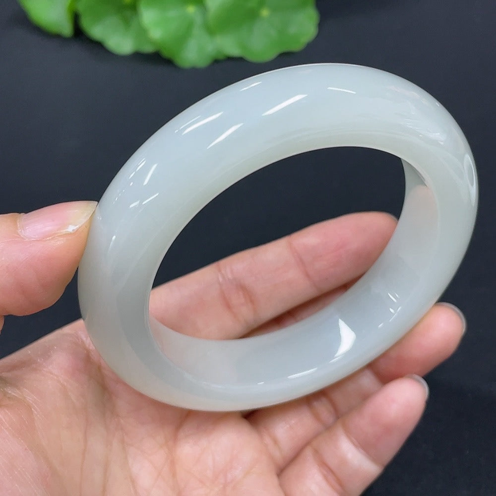 Hetian Jade Round Bracelet Size 56.4 Total Weight Approx. 85.4g