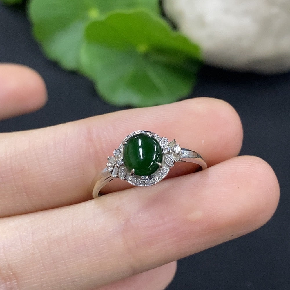Jadeite Cabochon Ring with 18K Gold and Diamond Accents, Size 14, Total Weight Approximately 1.27g
