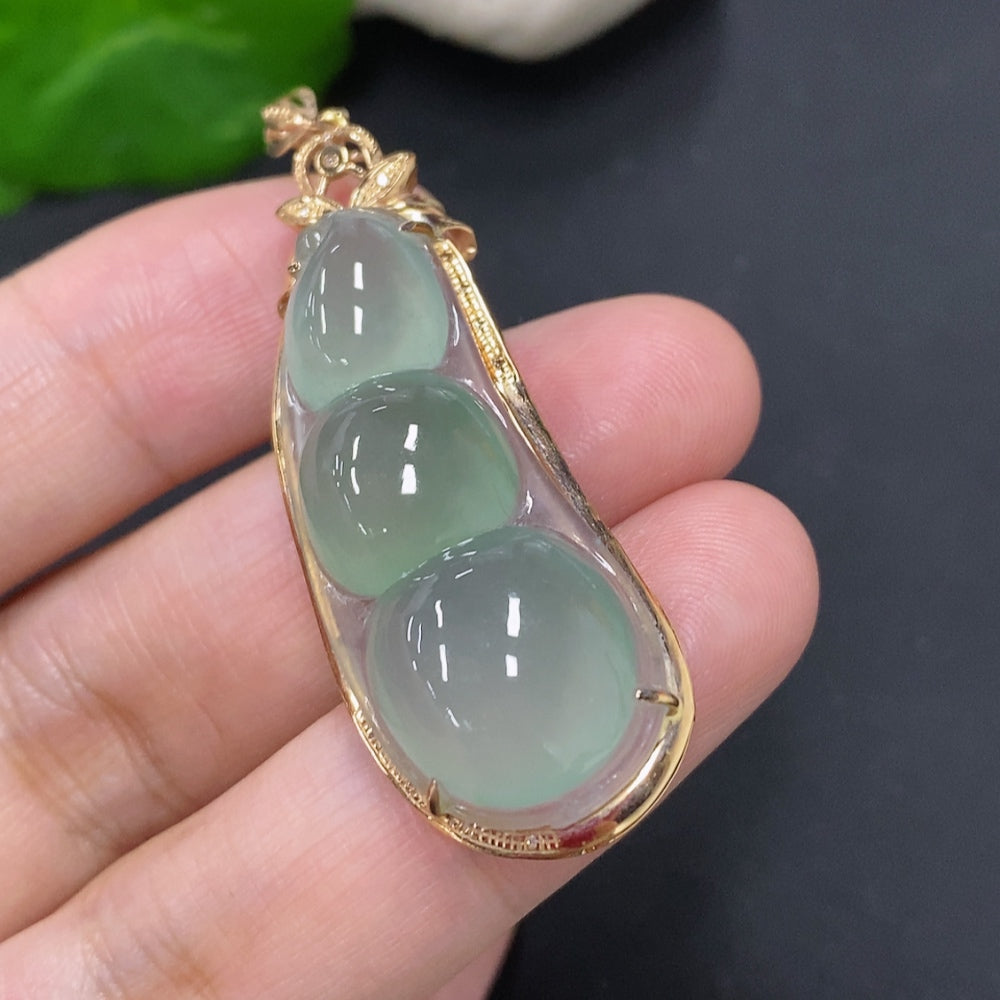 Jadeite Auspicious Bean Pendant in 18K Gold (Non-Diamond)