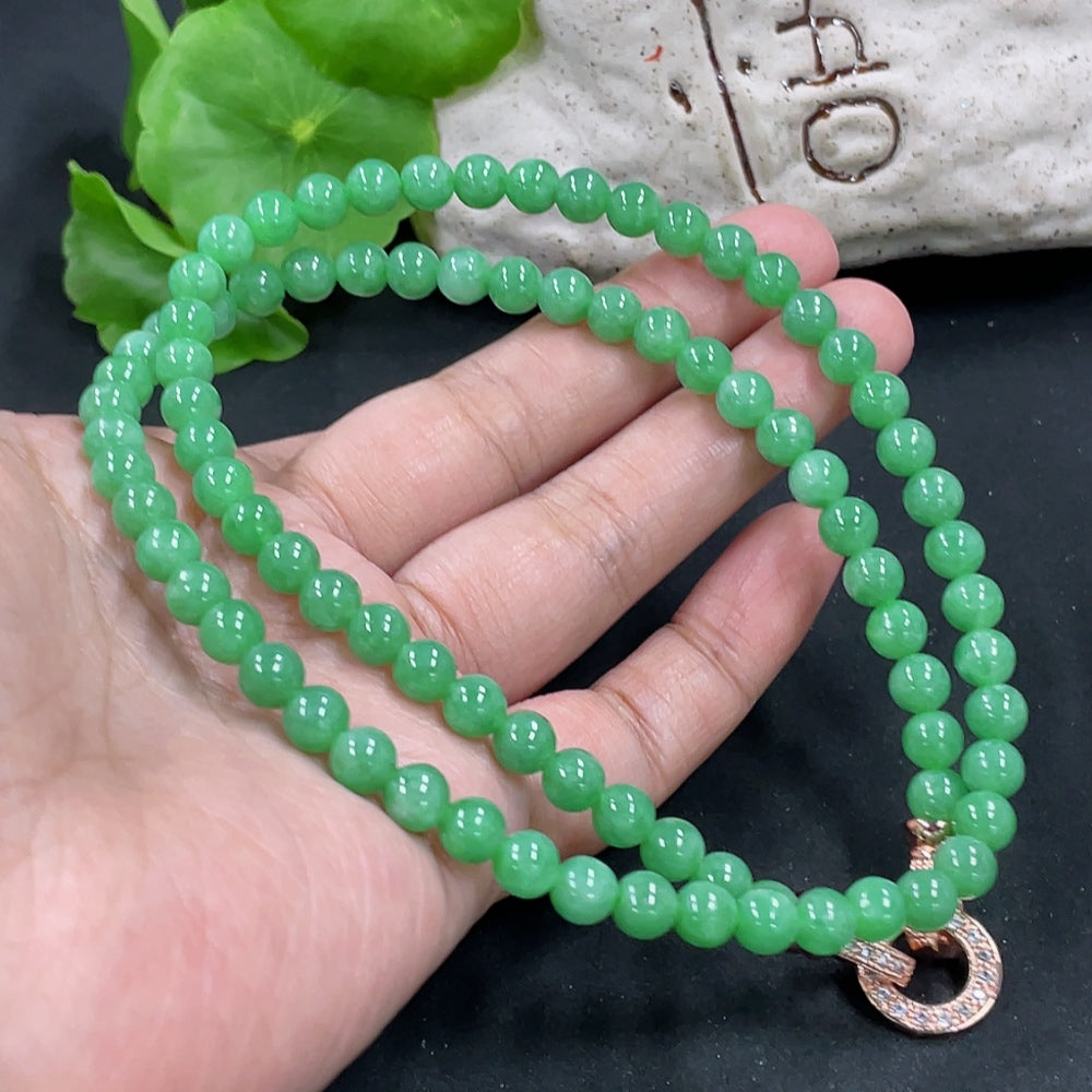 Jadeite Beaded Necklace Non-Gold