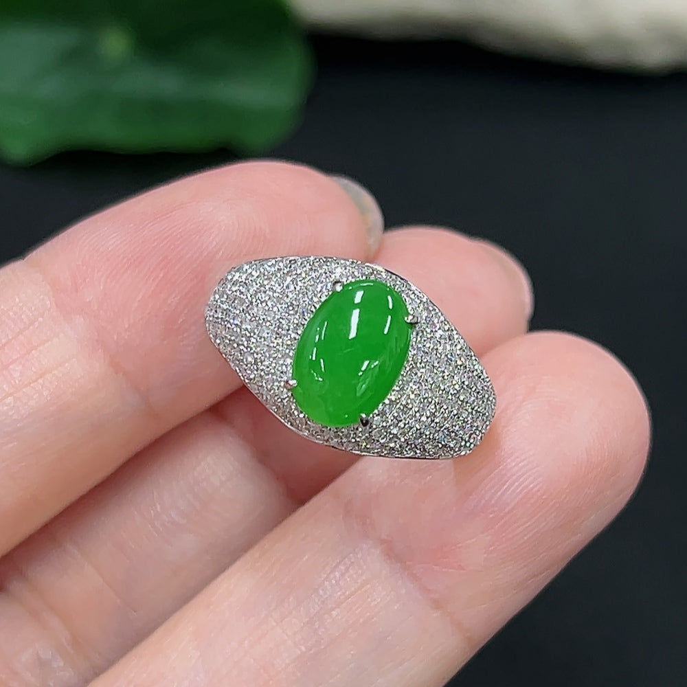 Jadeite Cabochon Inlaid Ring 18k with Diamond Accents