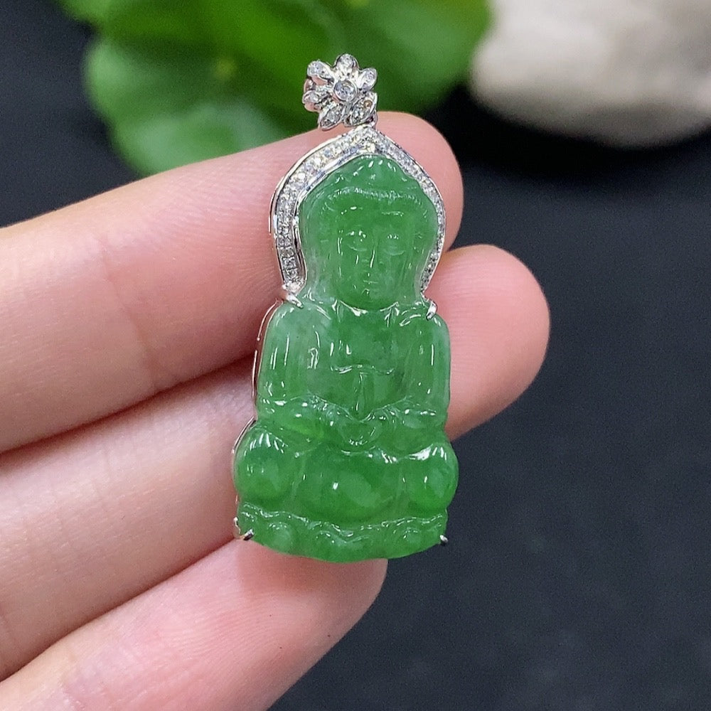 Jadeite Guanyin Inlaid Pendant 18K Gold with Diamond Accents Total Weight Approx. 3.49g