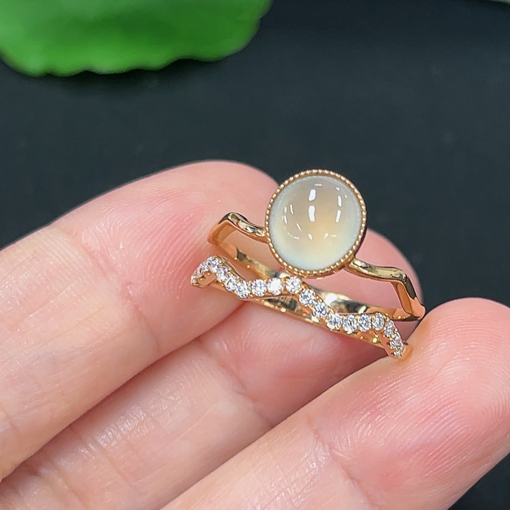 Jadeite Cabochon Ring, 18k Gold Setting, Non-Diamond, Size 16, Total Weight Approx. 3.86g