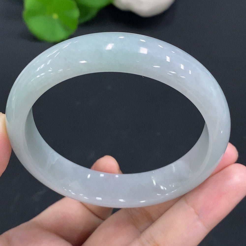 Jadeite Round Bracelet Size 58.2 Total Weight 59.196g