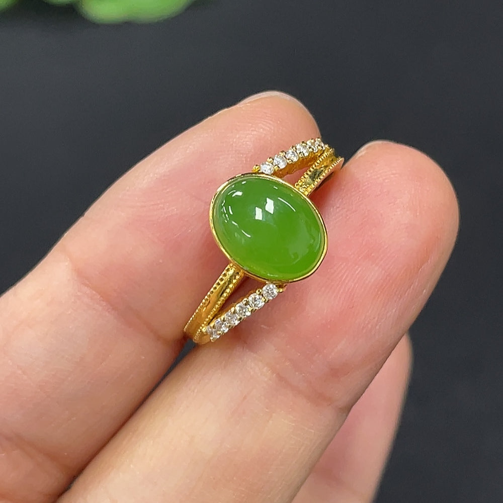 HKHQ Hetian Jade Jasper cabochon ring with 18K gold and diamond accents, size 15, showcasing elegant jewelry design.