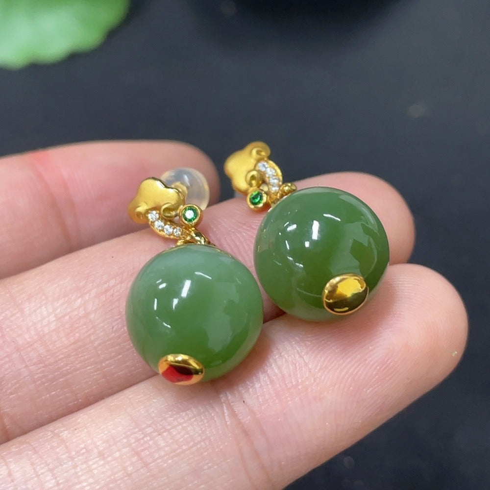 Hetian Jade Jasper Inlaid Earrings Card 11.5mm approx Non-Diamond Marked Red Gold Content 71% Rest 18k Total Weight approx (including ear stoppers) 7g