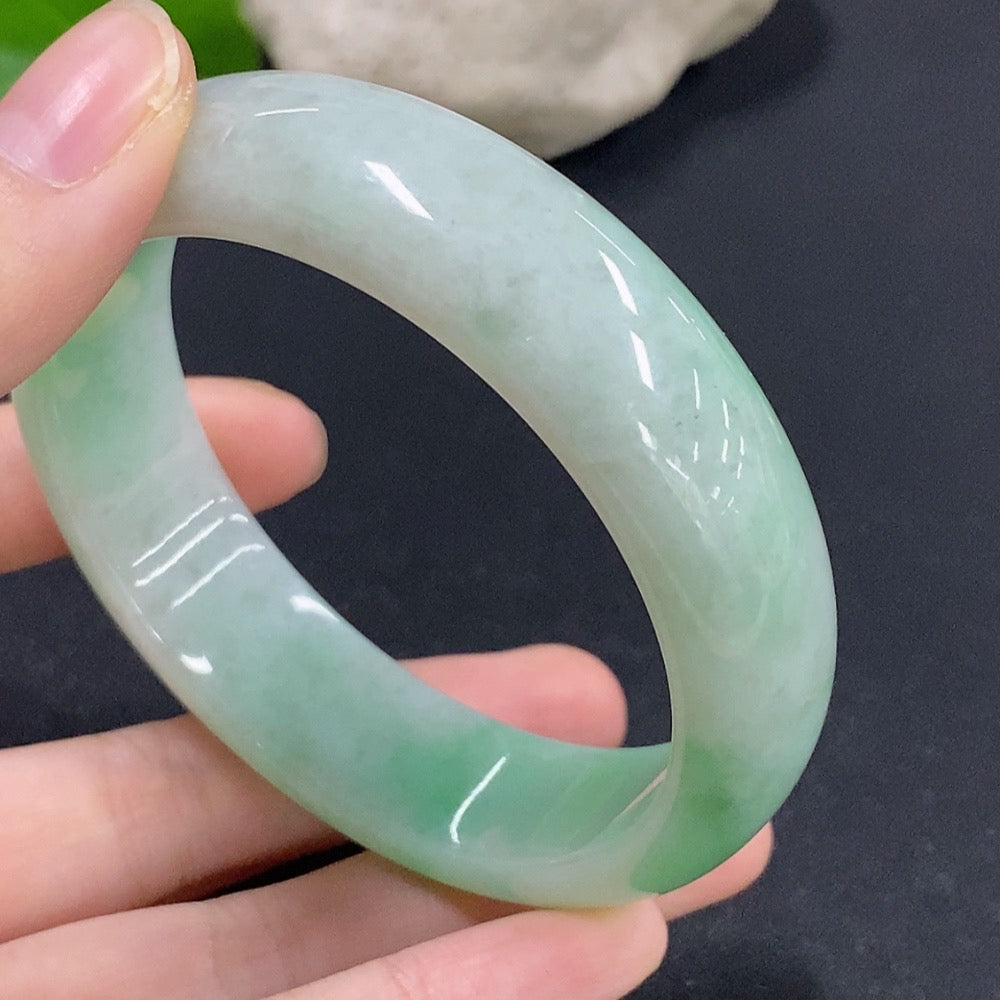 Jadeite round bracelet with size 58.8 and approximately 74.38g weight, featuring smooth, polished jade stones.